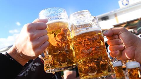 Das Oktoberfest fällt in diesem Jahr aus, aufs Wiesn-Bier muss man aber trotzdem nicht verzichten.