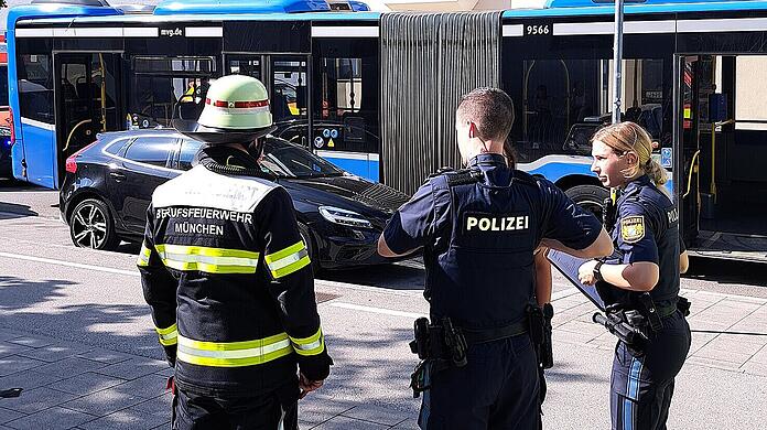 In der Welfenstraße kam es zu mehreren Verletzten nach der Schnellbremsung eines Linienbusses der Nummer 58.
