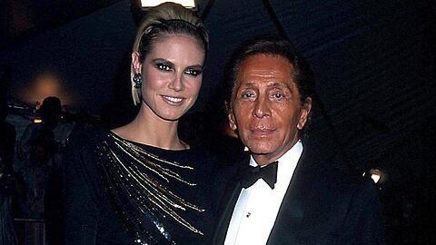 Heidi Klum und Valentino Garavani bei der Met Gala 2003.