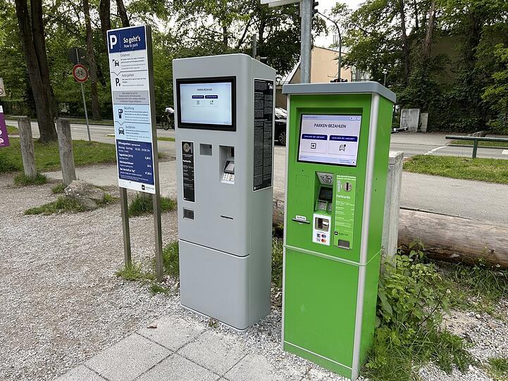 An diesen Automaten soll man dann die Tagesgeb&uuml;hr von sechs Euro zahlen. Vorausgesetzt, man findet einen Parkplatz.