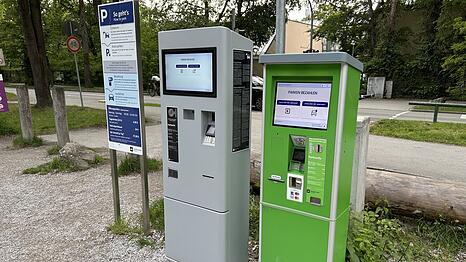An diesen Automaten soll man dann die Tagesgeb&uuml;hr von sechs Euro zahlen. Vorausgesetzt, man findet einen Parkplatz.
