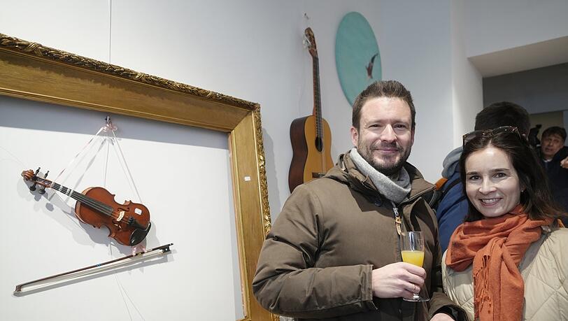 In der Halle 2 in Pasing sind Florian und Susanne oft. Heute schauen sie sich zum ersten Mal an der Hohenzollernstraße 76 um. In der Halle 2 in Pasing sind Florian und Susanne oft. Heute schauen sie sich zum ersten Mal an der Hohenzollernstraße 76 um.