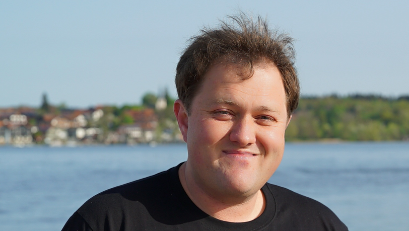 Emanuel von Oy, der Geschäftsführer von Evoy Media. Er ist der neue Veranstalter des Christkindlmarkts auf der Fraueninsel.