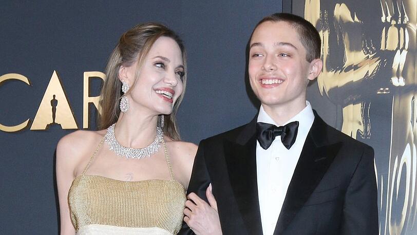 Angelina Jolie und ihr Sohn Knox, hier vor rund zwei Jahren, haben die Ukraine besucht. Angelina Jolie und ihr Sohn Knox, hier vor rund zwei Jahren, haben die Ukraine besucht.