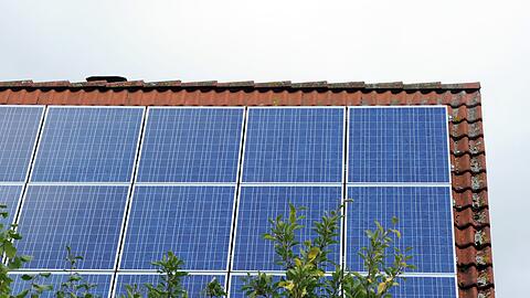 Bis Ende September wurde in Deutschland mehr Solarstrom erzeugt als im gesamten Vorjahr. (Symbolbild)