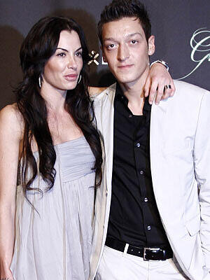 Mesut Özil und Anna Maria Lagerblom: Liebes-Aus nach eineinhalb Jahren. Madrid war wohl eine Nummer zu groß für sie.
