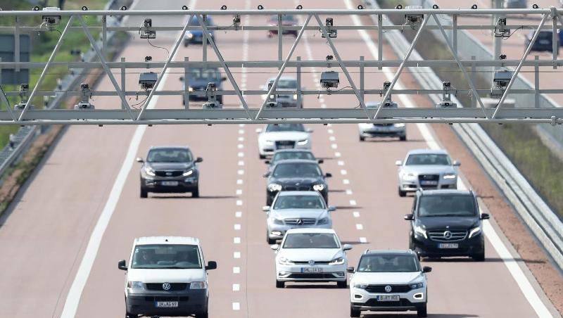 Wird vorerst nicht mehr gebraucht: Mautbrücke auf der Autobahn A9. Wird vorerst nicht mehr gebraucht: Mautbrücke auf der Autobahn A9.