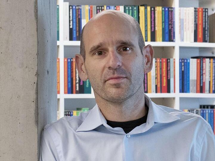 Seit 2015 leitet Jonathan Landgrebe den Suhrkamp Verlag.