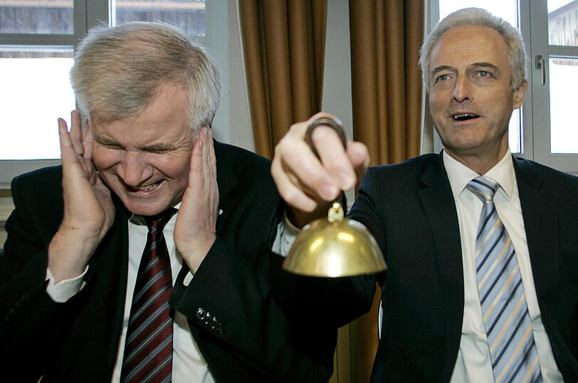 Autsch! Bei Peter Ramsauers geklingel schmerzen Horst Seehofer die Ohren.