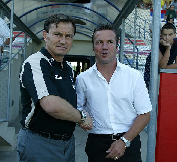 Nach rund einem Jahr war die Zeit als Partizan-Coach für Matthäus (hier bei einem Testspiel gegen Borussia Mönchengladbach mit dem damaligen Fohlen-Coach Ewald Lienen) allerdings wieder beendet - Matthäus löste das Vertragsverhältnis auf, um zu wechseln...