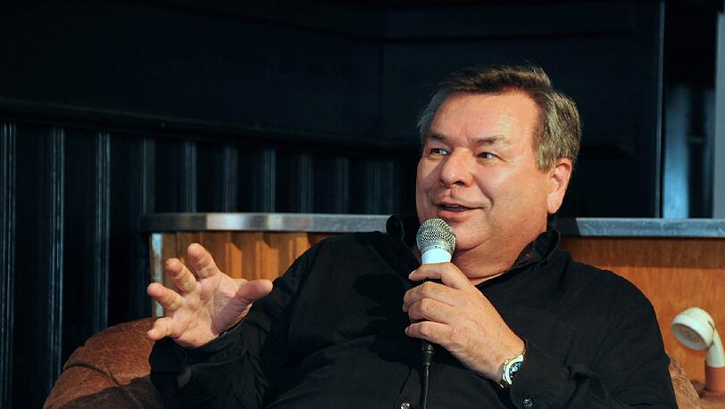 Waldemar Hartmann: Der 65-jährige Sportmoderator und Autor, Spitzname „Weißbier-Waldi“, veröffentlichte zuletzt das Buch „Dritte Halbzeit“. Foto: Gregor Feindt Waldemar Hartmann: Der 65-jährige Sportmoderator und Autor, Spitzname „Weißbier-Waldi“, veröffentlichte zuletzt das Buch „Dritte Halbzeit“. Foto: Gregor Feindt