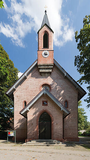 Sebastian-Bauer-Straße 21: Bei der Perlacher St.Paulskirche handelt es sich um die älteste protestantische Kirche auf dem Gebiet der Stadt (1849 von Georg Ziebland errichtet). Die Gemeinde hat sie aufwändig renoviert. Die Jury: "Insgesamt handelt es sich um eine sehr aufwändige Denkmalinstandsetzung. Alle durchgeführten Arbeiten genügen höchsten, denkmalpflegerischen Ansprüchen und tragen zu einer großen Aufwertung des Ensembles entlang des Hachinger Bachs bei."