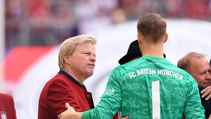 Oliver Kahn schwärmt in höchsten Tönen von Manuel Neuer. (Archivbild)