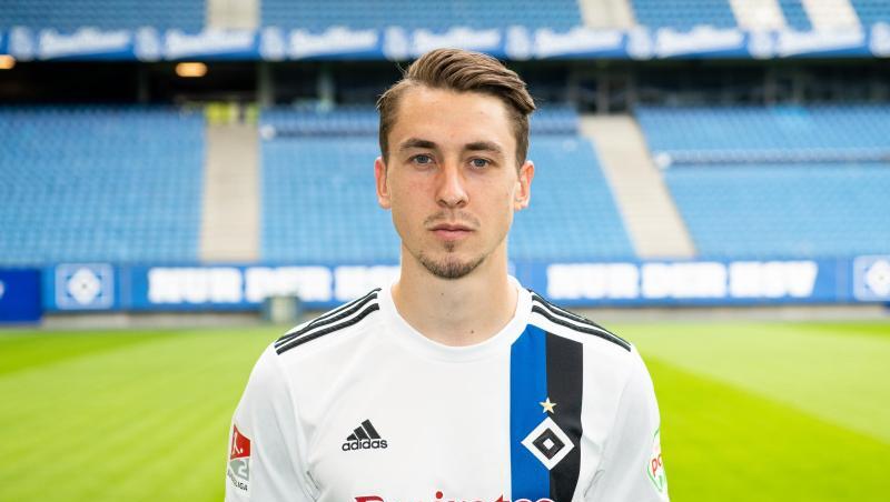 HSV-Mittelfeldspieler Adrian Fein. Foto: Daniel Reinhardt/Archivbild