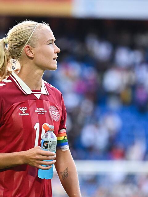 Verletzt ausgewechselt: Pernille Harder vom FC Bayern.