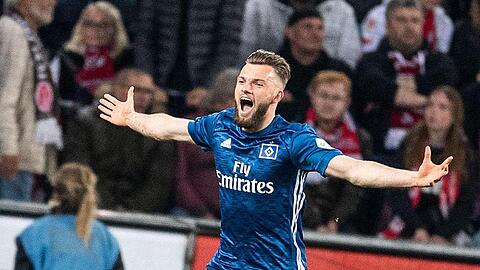 Hamburgs Manuel Wintzheimer erzielte in der Partie gegen den 1. FC Köln vier Minuten nach seiner Einwechslung den Ausgleich.