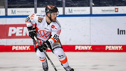 Bisher spielte er für die Grizzlys Wolfsburg, jetzt läuft er für den EHC München auf: Chris DeSousa.