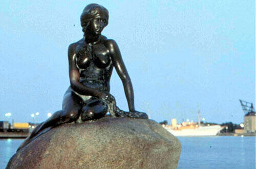 Nicht Kopenhagen, sondern Neuperlach: Die Kleine Meerjungfrau von Hans-Christian Andersen wird im Kulturhaus aufgeführt.