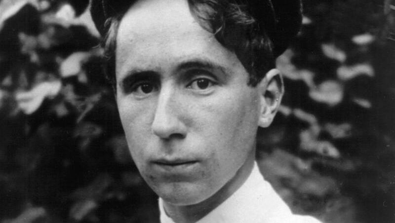 Abbildung von Bertolt Brecht als 20-jähriger im Jahr 1918. Foto: picture alliance / -/dpa/Archivbild Abbildung von Bertolt Brecht als 20-jähriger im Jahr 1918. Foto: picture alliance / -/dpa/Archivbild