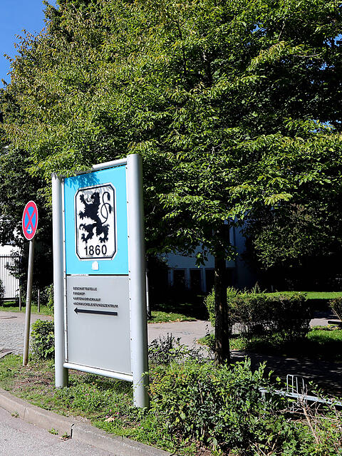 Die Ruhe nach dem Knall: In der Gesch&auml;ftsstelle an der Gr&uuml;nwalder Stra&szlig;e werden in den n&auml;chsten Tagen die K&ouml;pfe rauchen.