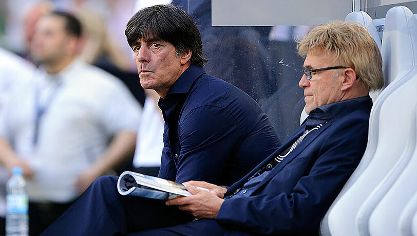 Eingespieltes Duo beim DFB: Bundestrainer Joachim Löw (l.) und Chef-Scout Urs Siegenthaler. Eingespieltes Duo beim DFB: Bundestrainer Joachim Löw (l.) und Chef-Scout Urs Siegenthaler.
