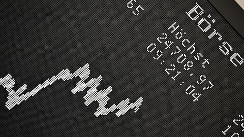 Um die Börse machen die meisten Menschen in Deutschland einen Bogen. (Archivbild)