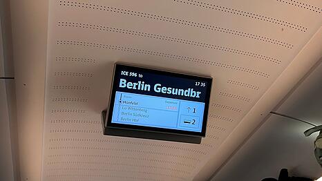 Statt in Fulda mussten die Fahrg&auml;ste in H&uuml;nfeld aussteigen.