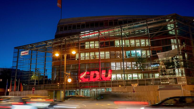 Die CDU-Zentrale in Berlin: das Konrad-Adenauer-Haus. Die CDU-Zentrale in Berlin: das Konrad-Adenauer-Haus.