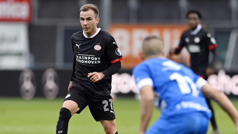 Mario Götze traf in seinem ersten Spiel für PSV Eindhoven bereits nach neun Minuten zur Führung.