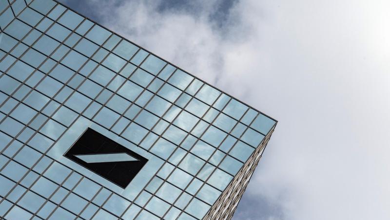 Die Deutsche Bank will einem Bericht zufolge ihr Filialnetz stark ausdünnen. Die Deutsche Bank will einem Bericht zufolge ihr Filialnetz stark ausdünnen.