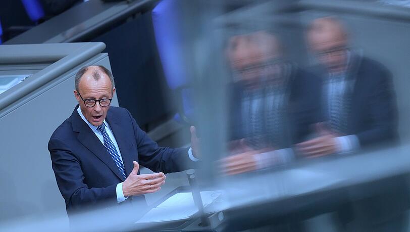 Kurzfristig musste CDU-Chef Merz sein Treffen mit den Präsidenten der vier Spitzenverbände der deutschen Wirtschaft in München absagen. (Archivbild)