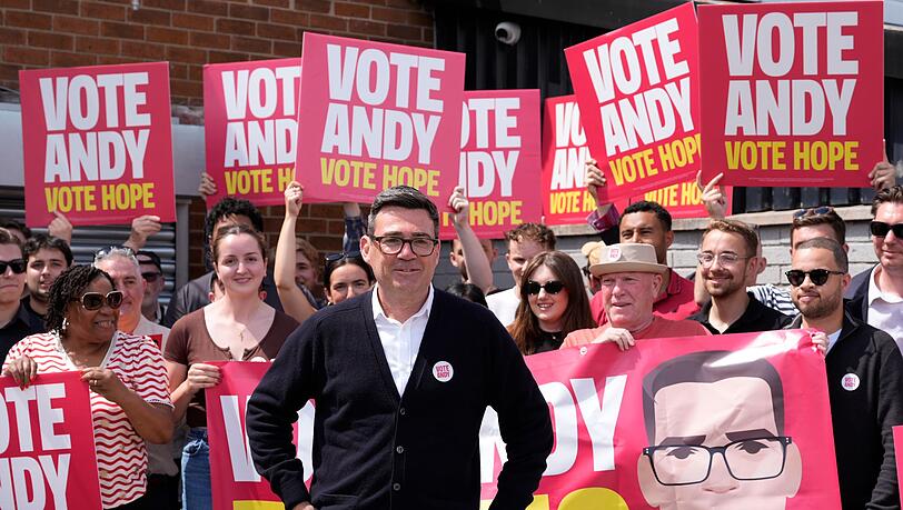 Andy Burnham hat die Nachwahl im Kreis Makerfield gewonnen. Andy Burnham hat die Nachwahl im Kreis Makerfield gewonnen.