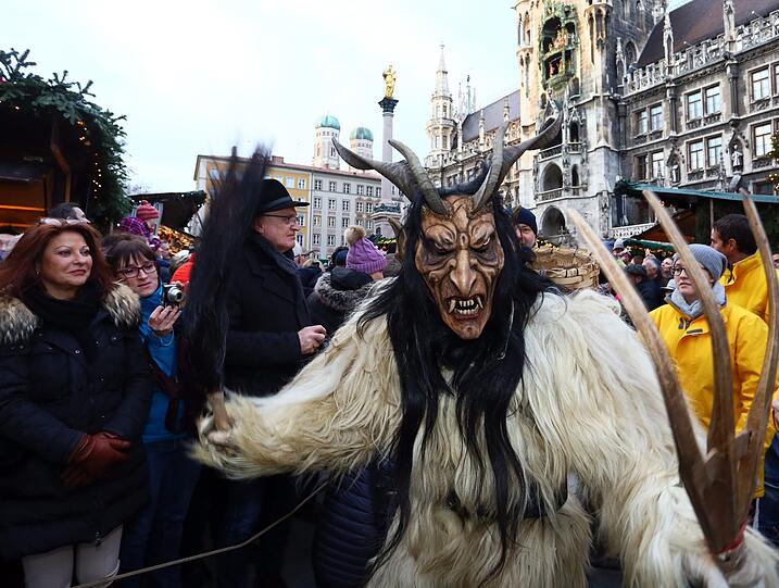 Die Bilder vom Krampuslauf am zweiten Advent.