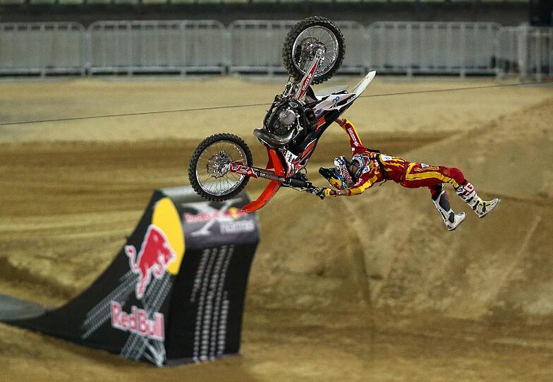Am Samstag haben die X-Fighters in München Station gemacht - und spektakuläre Stunts gezeigt. Mit von der Partie beim letzten Stopp vor dem Finale in Sydney: Die Stars der Szene rund um den Spanier Dany Torres.