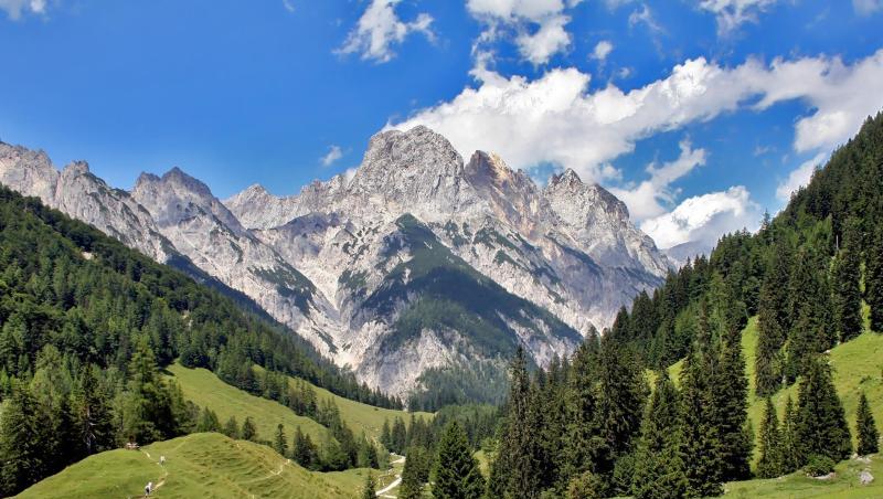 Bergpanorama bei der Bindalm im Nationalpark Berchtesgaden.