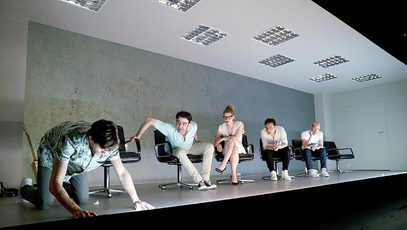Szenen aus "Lehman Brothers. Aufstieg und Fall einer Dynastie" im Residenztheater. Szenen aus "Lehman Brothers. Aufstieg und Fall einer Dynastie" im Residenztheater.