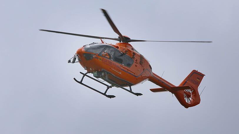 Ein Rettungshubschrauber war ebenfalls vor Ort.