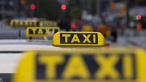 Keine Taxigutscheine:  Ein "Schlag ins Gesicht aller Senioren und Risikopatienten"