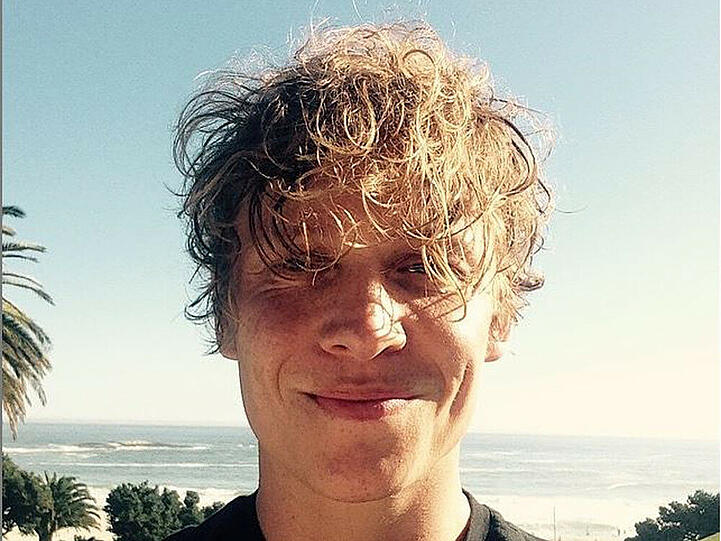 Matthias Schweighöfer zeigt sich auf Instagram am Strand von Südafrika