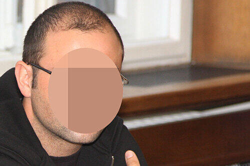 Tritt als Nebenkläger auf: Der Versicherungskaufmann (29) schilderte gestern im Gerichtssaal den Ablauf der Tat.