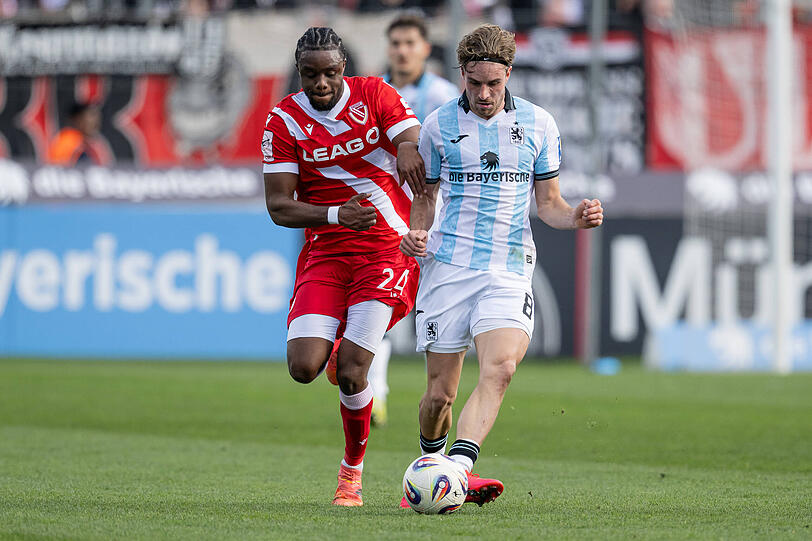 Ex-Kollegen im Duell: Löwe David Philipp (r.) im Zweikampf mit Anderson Lucoqui.