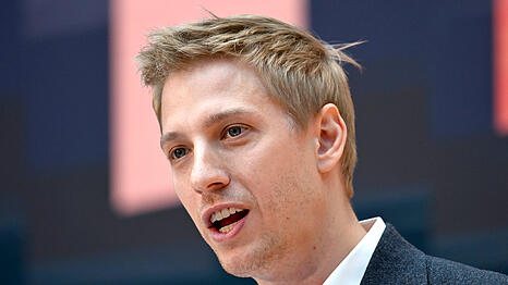 Als neuer Oberb&uuml;rgermeister von M&uuml;nchen wird Gr&uuml;nen-Politiker Dominik Krause zuk&uuml;nftig viel mit den Themen Verkehr und Wohnen zu tun haben. In der BR-Sendung "Sonntags-Stammtisch"  &auml;u&szlig;erte sich der designierte OB unter anderem genau dazu.