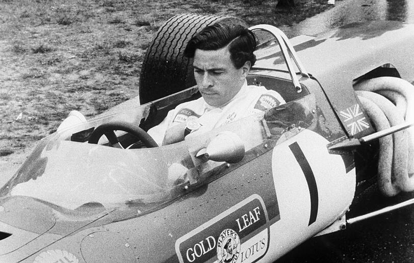 Platz 5 für den Briten Jim Clark: 1965 wurde er im Alter von 29 Jahren und 150 Tagen zum zweiten Mal F1-Weltmeister. Der zweifache Weltmeister startete zwischen 1960 und 1968 zu 72 Grand Prix-Rennen für Lotus in der Königsklasse. Am 7.April 1968 verunglückte Clark in Hockenheim tödlich.