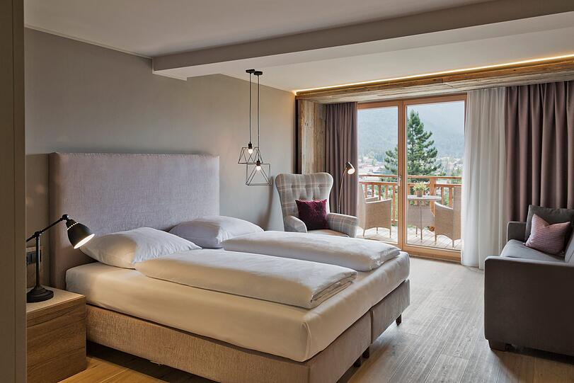 Verbringen Sie einen unvergesslichen Urlaub in der tiroler Bergwelt in den zahlreichen Zimmern mit Charme - vom modernen Doppelzimmer bis zur traditionellen Suite von 1-6 Personen.