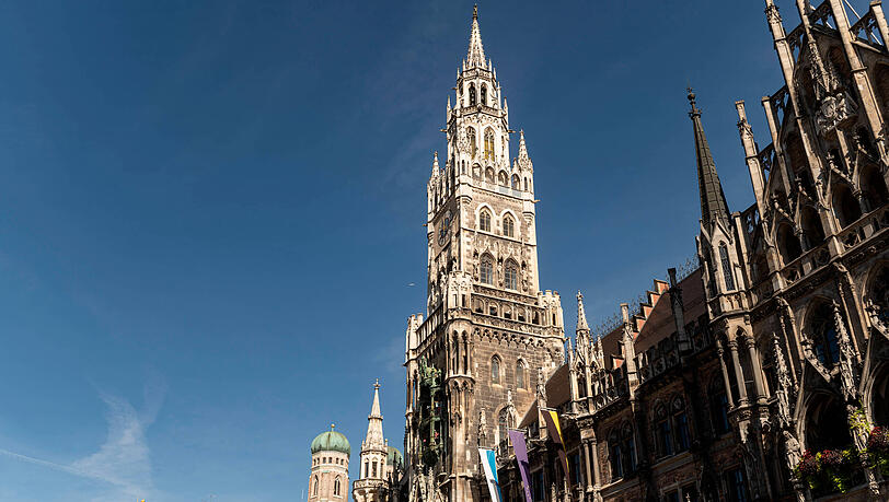 An diesem Dienstag sollte der Stadtrat beschließen, dass das Baureferat tiefer in die Planungen für die Strecke von Pasing nach Freiham einsteigen darf. Doch es wurde vertagt. An diesem Dienstag sollte der Stadtrat beschließen, dass das Baureferat tiefer in die Planungen für die Strecke von Pasing nach Freiham einsteigen darf. Doch es wurde vertagt.