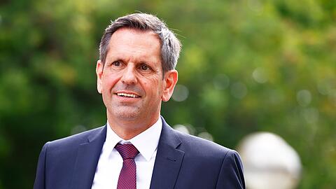 Olaf Lies übernimmt das Amt des Ministerpräsidenten vom langjährigen Regierungschef Stephan Weil.
