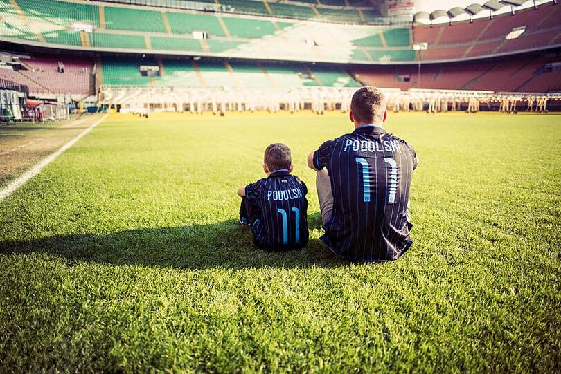 Lukas Podolski und Sohn Louis