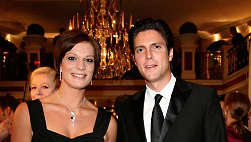 Bei Olympia hat's gefunkt zwischen Marcus Höfl und Maria Riesch. Bei Olympia hat's gefunkt zwischen Marcus Höfl und Maria Riesch.