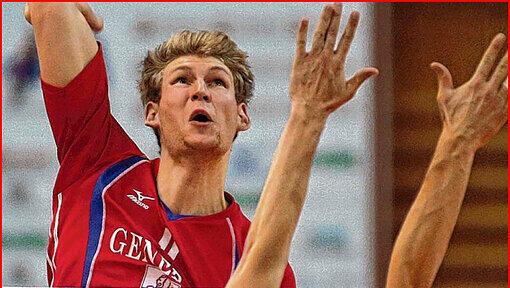 Seit 2011 geht Volleyballer Simon Hirsch für Generali Haching auf Punktejagd. Nun droht dem Spitzenteam der finanzielle K.o. Seit 2011 geht Volleyballer Simon Hirsch für Generali Haching auf Punktejagd. Nun droht dem Spitzenteam der finanzielle K.o.