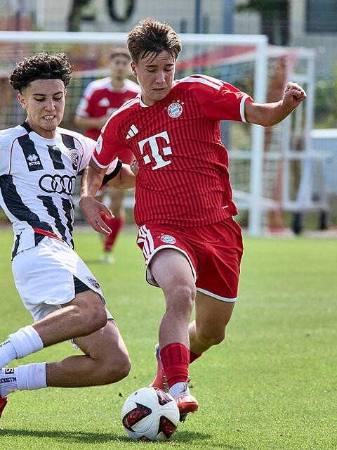 Juwel in der U19 des FC Bayern: Simon Schaff.